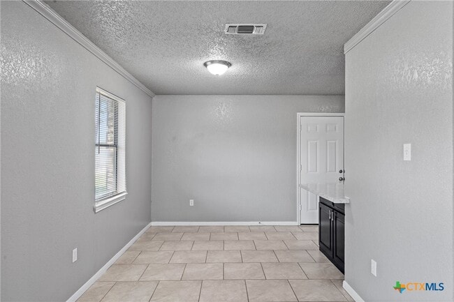 Building Photo - 580 Plaza Ct