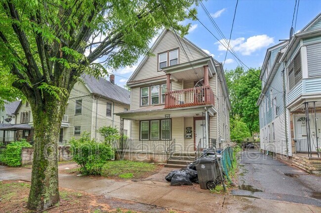 Primary Photo - 80 Shepard St