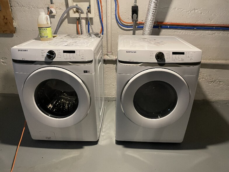 Building Photo - 1129-1131 Keystone Ave