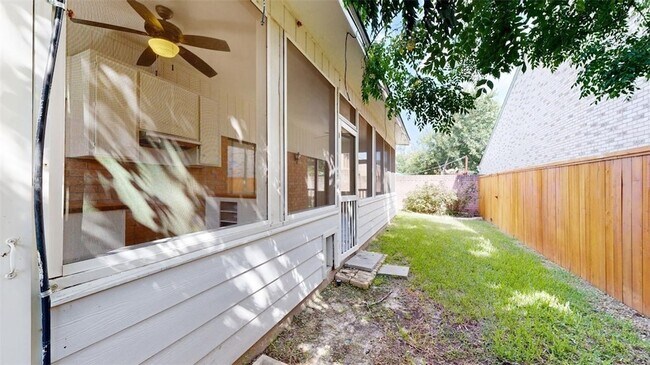 Building Photo - 3004 Gleneagles Ct