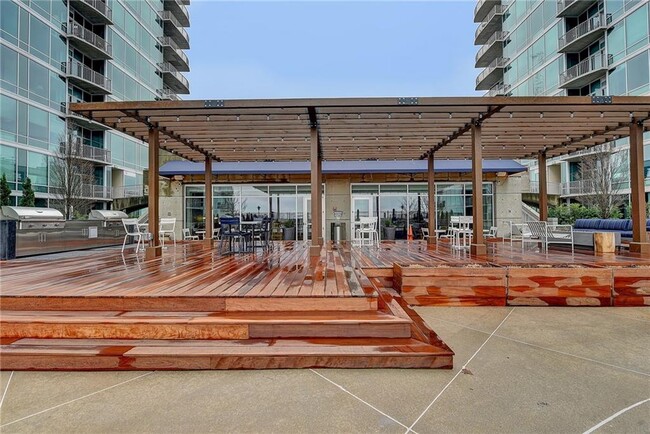 Building Photo - 923 Peachtree St NE