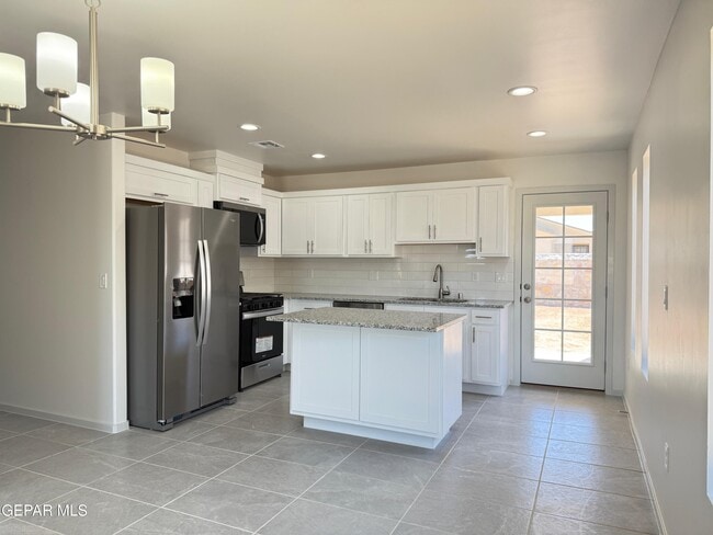 Building Photo - 12464 Cayo Norte Dr