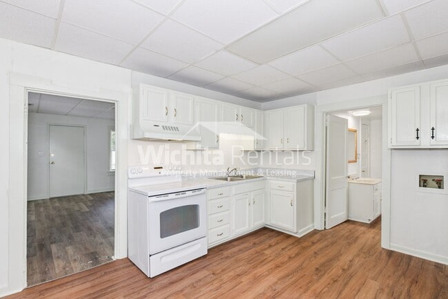 Building Photo - 1 bedroom home