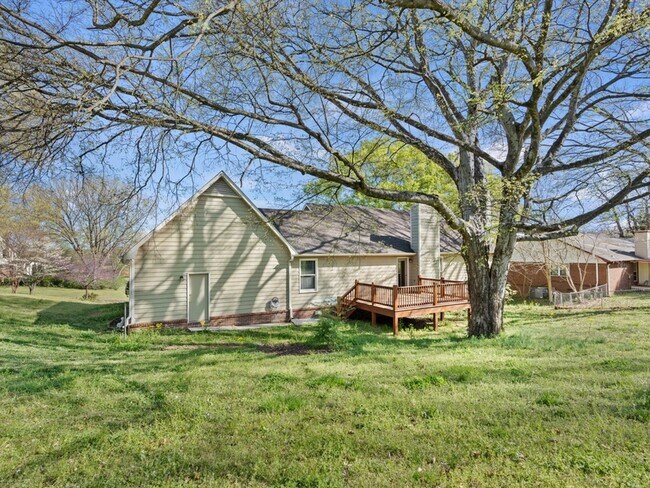 Building Photo - 115 Gaylor Dr