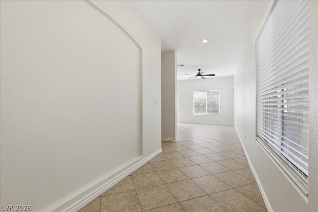 Building Photo - 236 Charming Ct