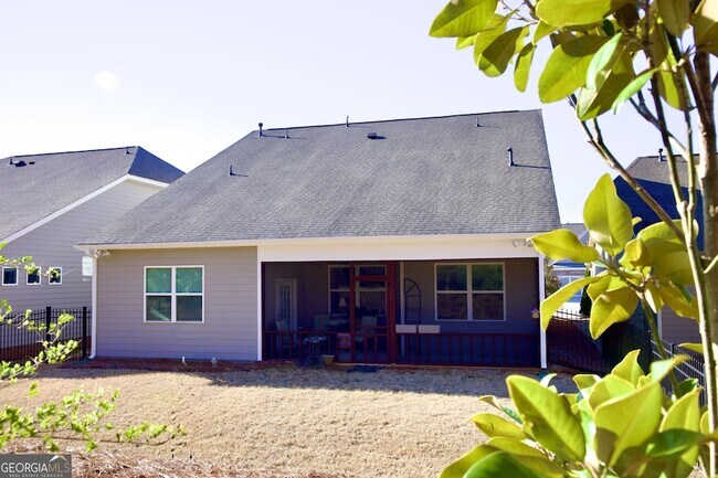 Building Photo - 2455 Westlington Cir