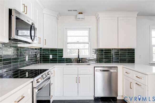 Building Photo - 5532 Jessup Rd