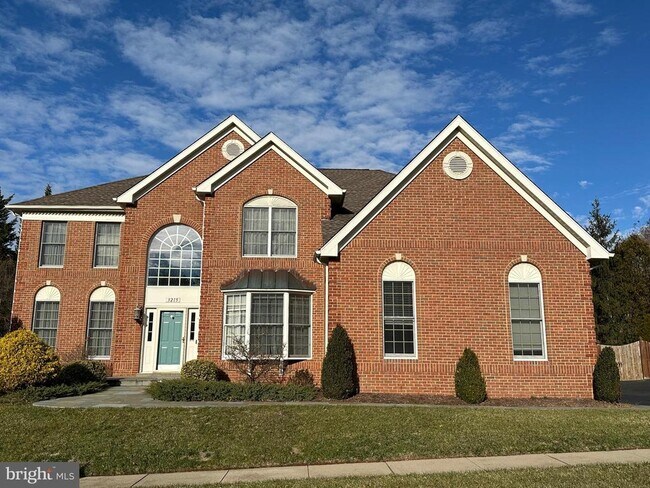 Building Photo - 3215 Spring Rain Ct