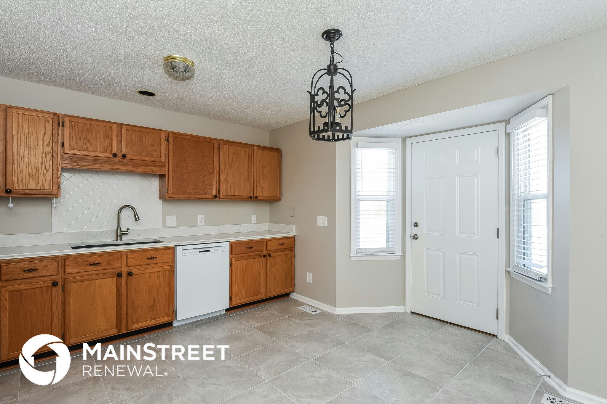 Building Photo - 33 Wallace St