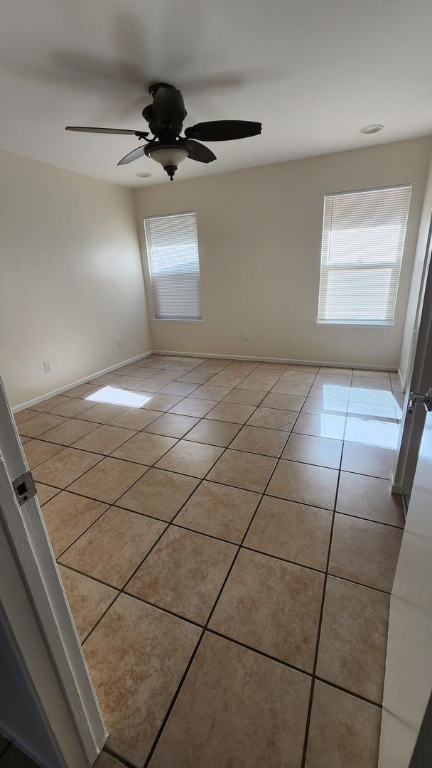 Building Photo - AVAILABLE NOW!! North San Bernardino