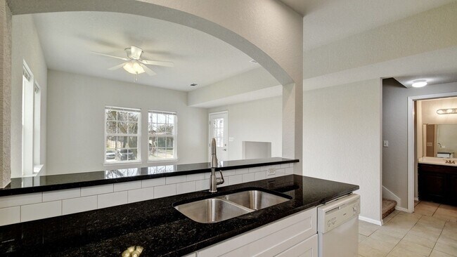 Building Photo - 2206 Pennsylvania Ave