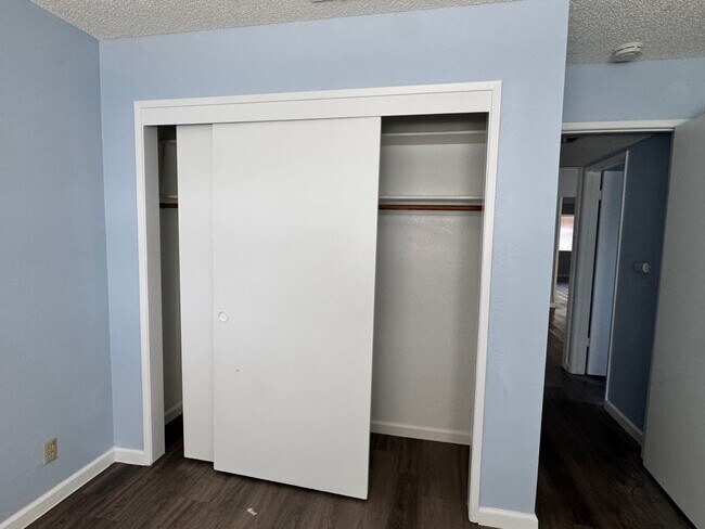Building Photo - 7442 Tierra Way