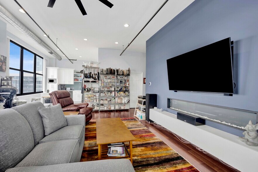 Building Photo - 1516 S Wabash Ave