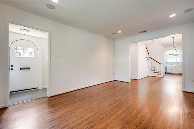 Building Photo - 5542 Ridgedale Ave