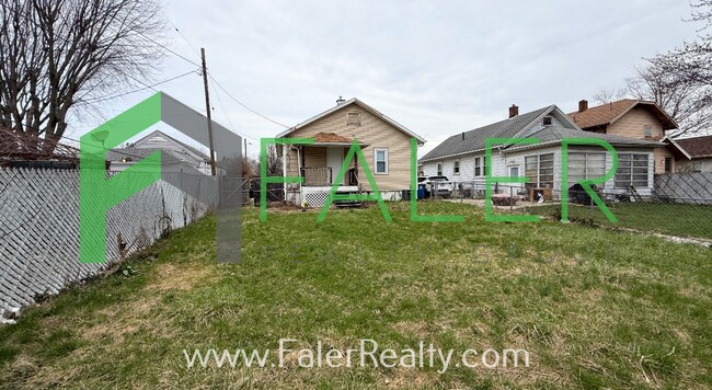 Building Photo - Charming 2-Bedroom Home