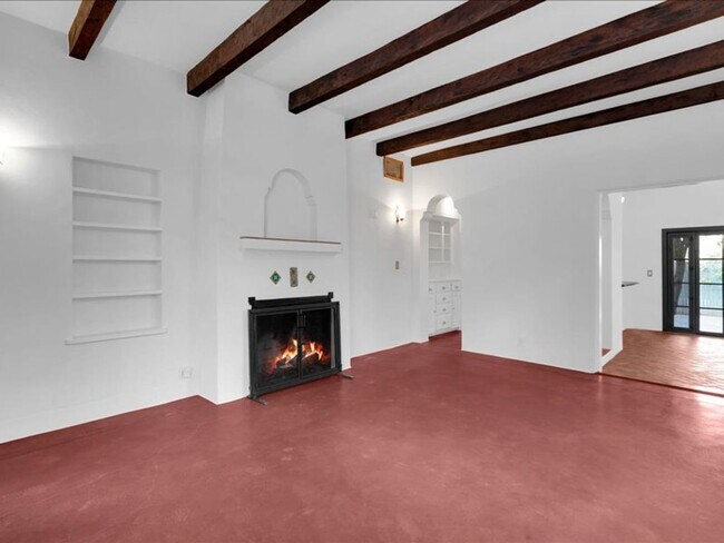 Building Photo - Charming Mission Style Home with Guest House & One Block from Arizona Inn