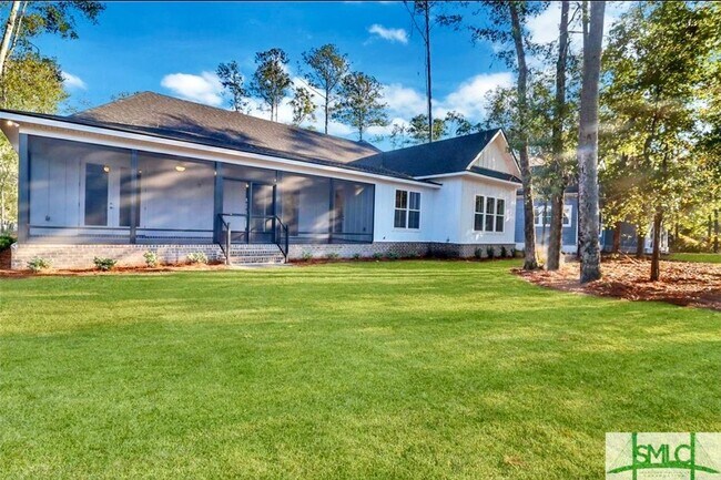 Building Photo - 421 Bear River Dr