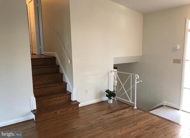 Building Photo - 4917 McCall St