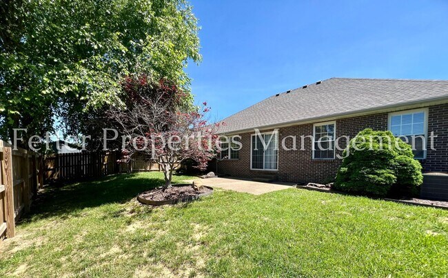 Building Photo - 4595 Miranda Dr