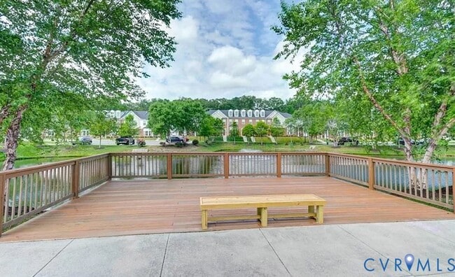 Building Photo - 7358 Pebble Lake Dr