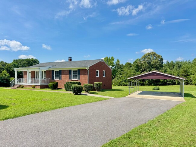 Primary Photo - Southern Charm