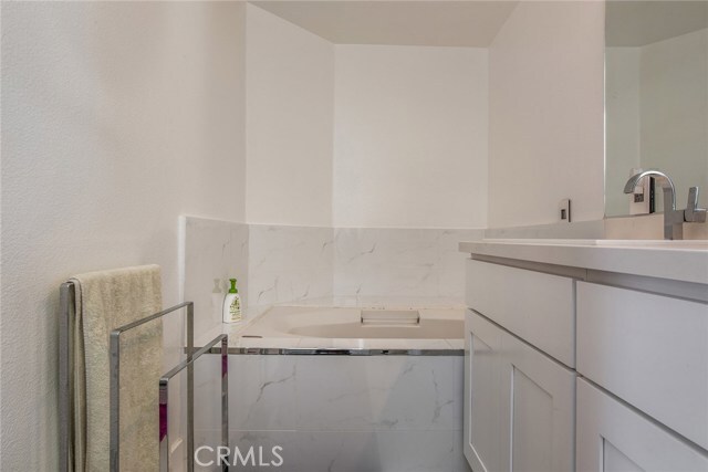 Building Photo - 1500 E Ocean Blvd