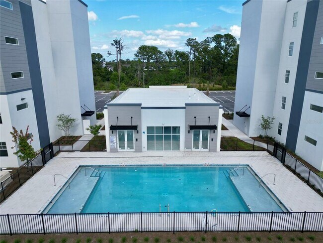 Building Photo - 5579 Millennia Park Dr