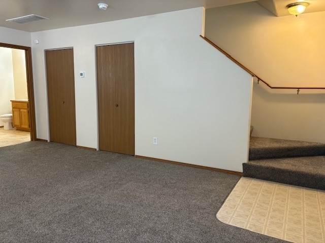 Building Photo - Duplex with detached garage