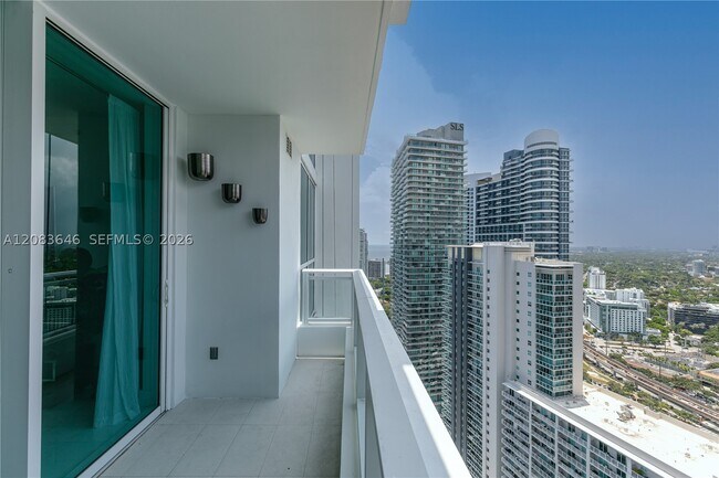 Building Photo - 1080 Brickell Ave