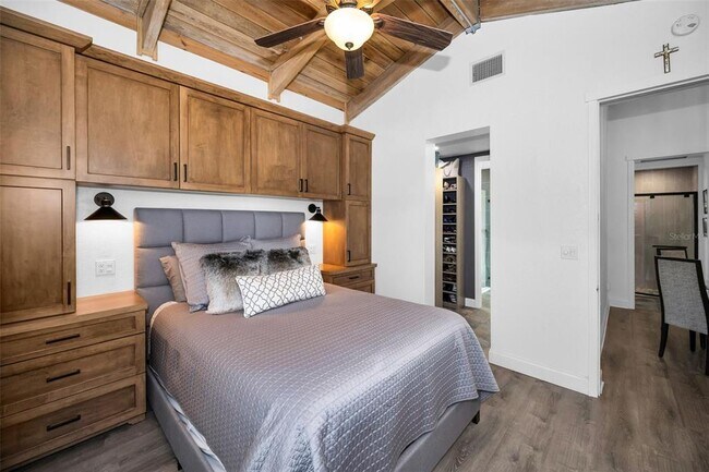 Building Photo - 525 Lexington St