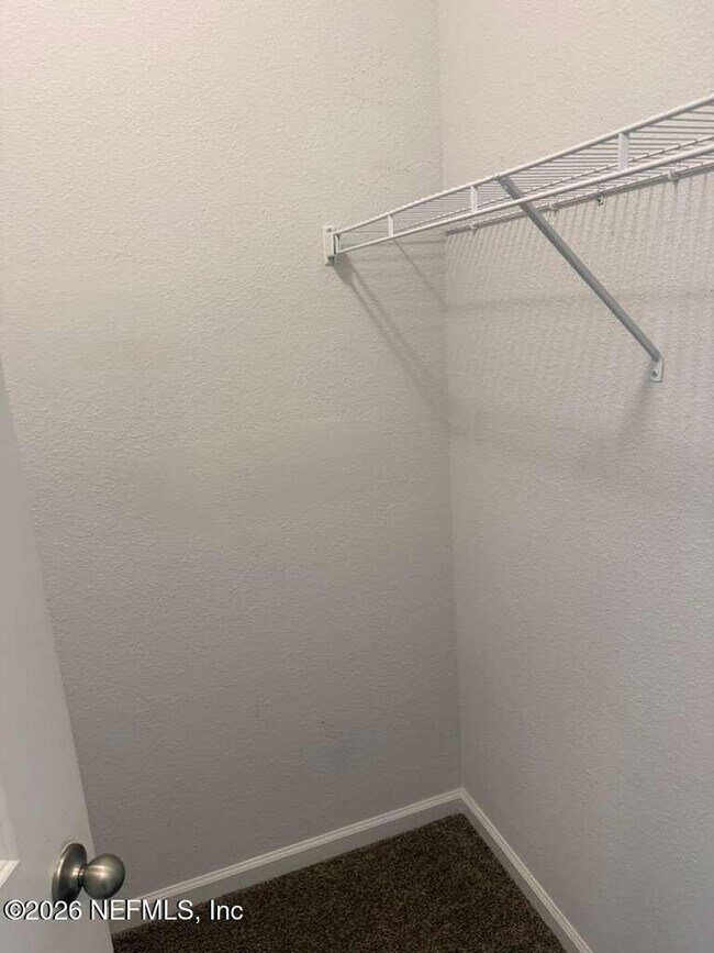 Building Photo - 230 Wineberry Ln