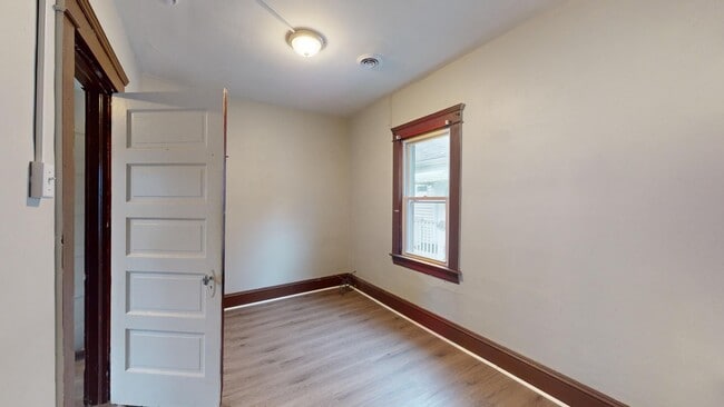 Building Photo - 3414 W 44th St