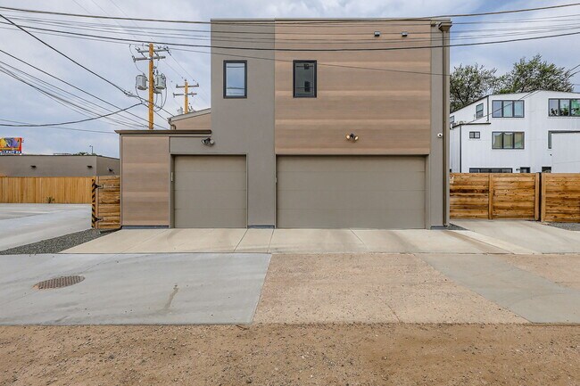 Building Photo - Swanky 1BR – New, Private Garage, Storage,...