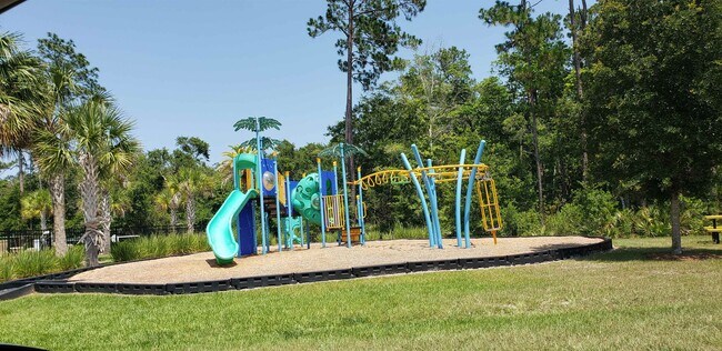 Building Photo - 602 Crescent Key Dr
