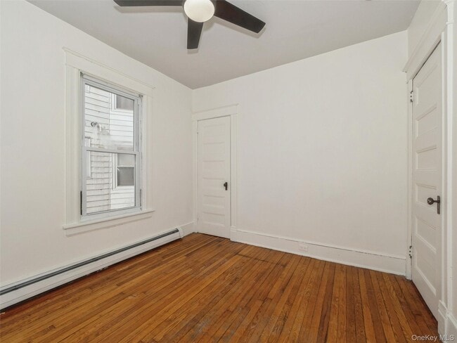 Building Photo - 236 Mansion St