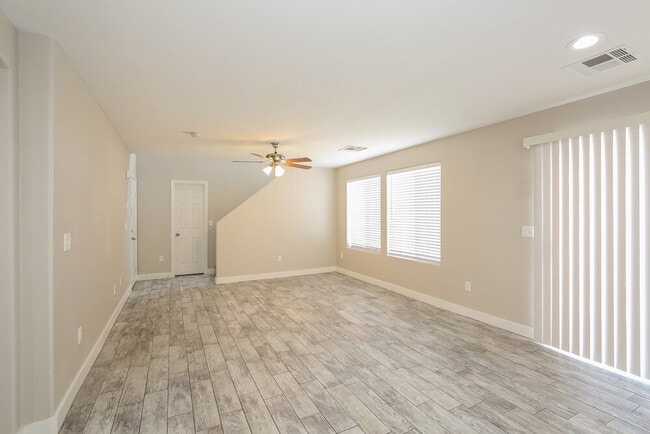 Building Photo - 9466 Havasu Canyon Ave