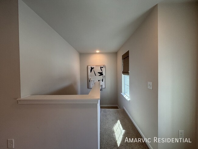 Building Photo - 205 Noble Deer Wy