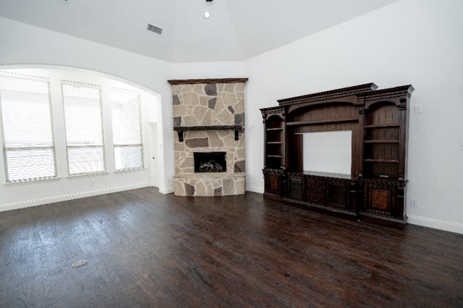 Building Photo - 13966 Clusterberry Dr