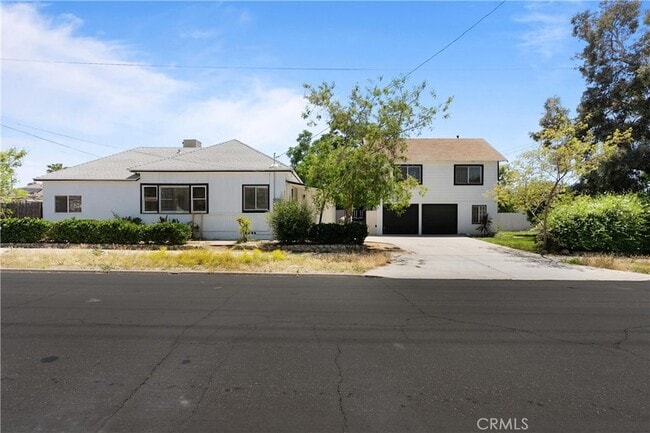 Primary Photo - 421 W Sun Ave