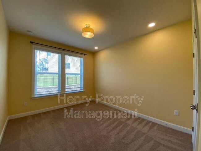 Building Photo - 2280 Chattering Lory Ln