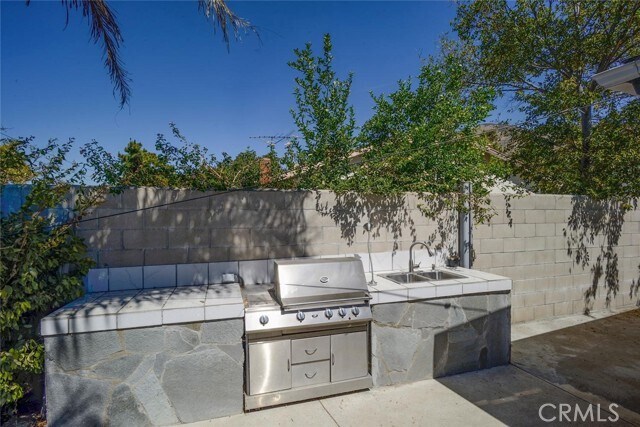 Building Photo - 3803 Piedmont Dr