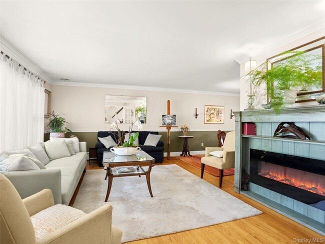 Building Photo - 1035 Shore Acres Dr