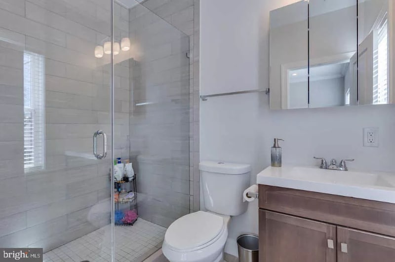 Building Photo - 4950 Fitch Pl NE