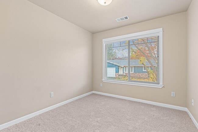 Building Photo - 101 McCully Ln