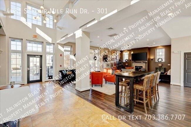 Building Photo - 4081 S Four Mile Run Dr