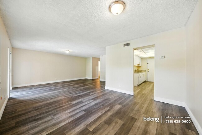 Building Photo - 17901 NW 68th Ave