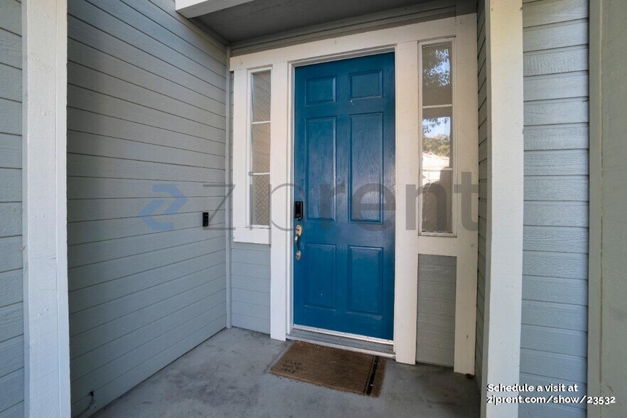 Building Photo - 9404 Fox Den Ct