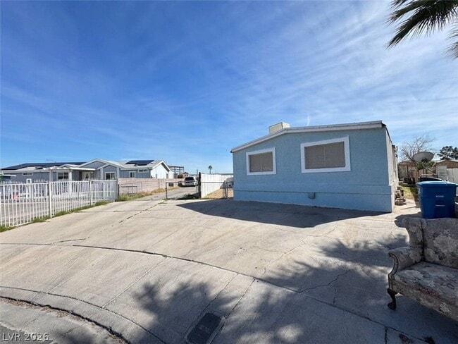 Building Photo - 4905 Fuentes Cir