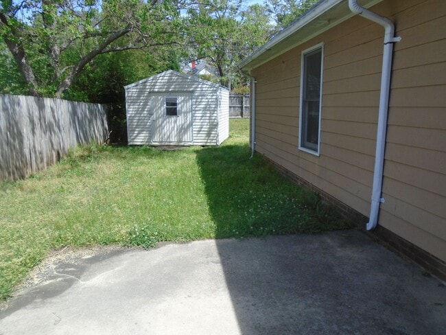 Building Photo - Wessex Place