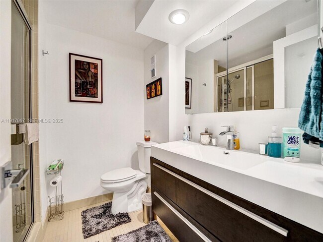 Building Photo - 20281 E Country Club Dr